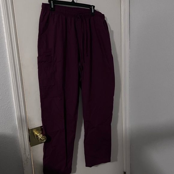Wine Buttersoft scrub pants size XL. NWT. Never worn. - Picture 2 of 8